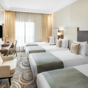 Standard Room four Single Beds